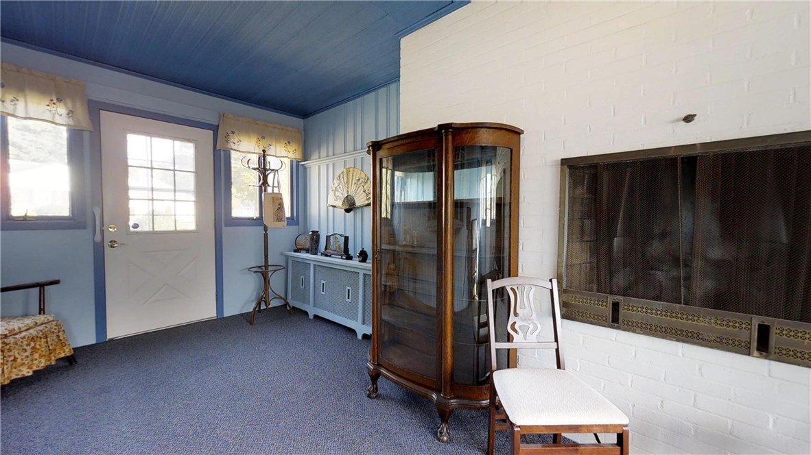 143 Friendly Road East Greenwich, RI 02818 - Photo 11 of 23