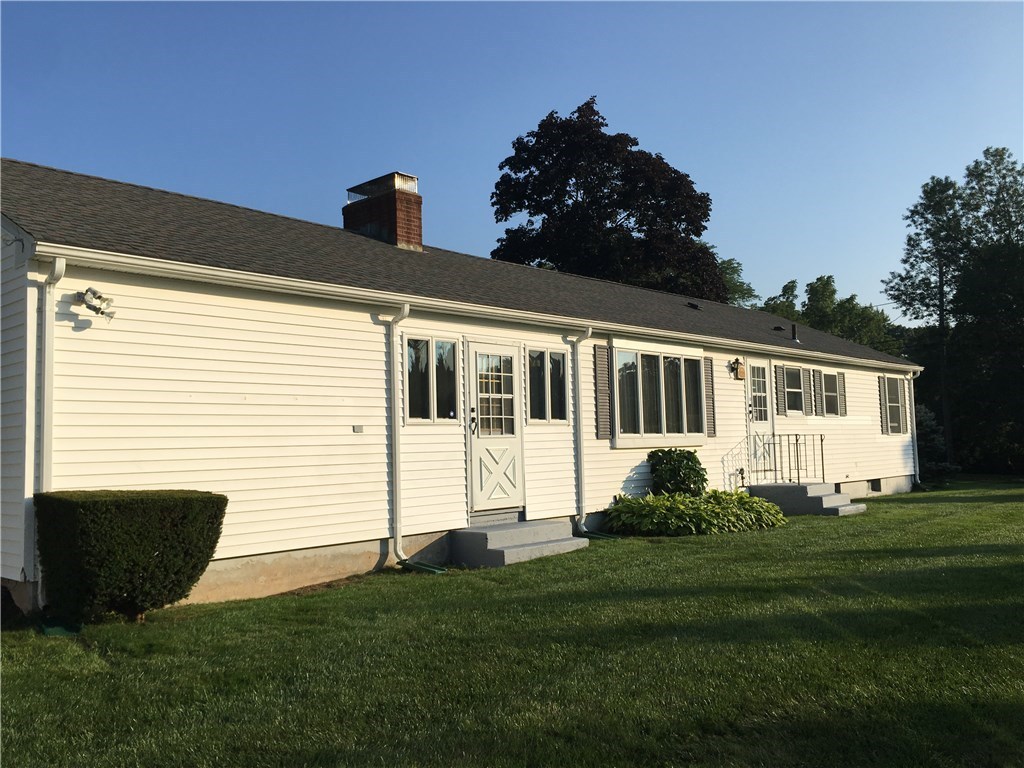 143 Friendly Road East Greenwich, RI 02818 - Photo 5 of 23