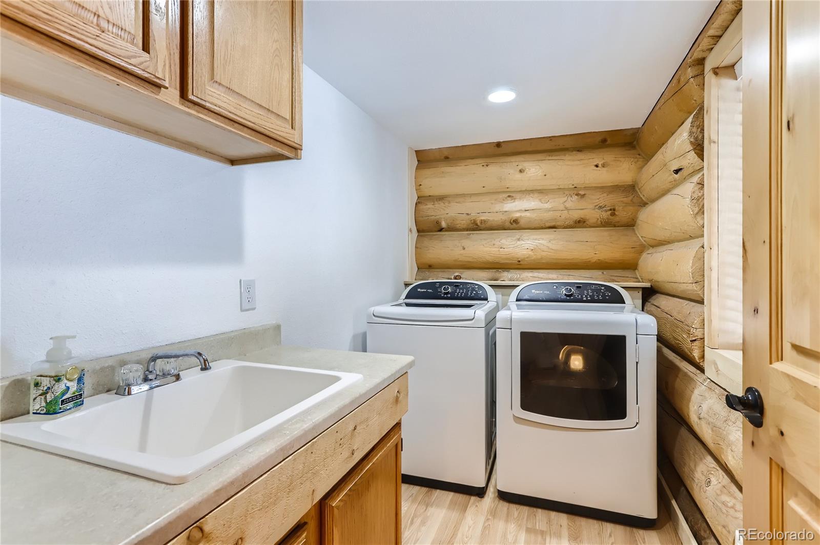 330 Kiowa Road Lyons, CO 80540 - Photo 16 of 37