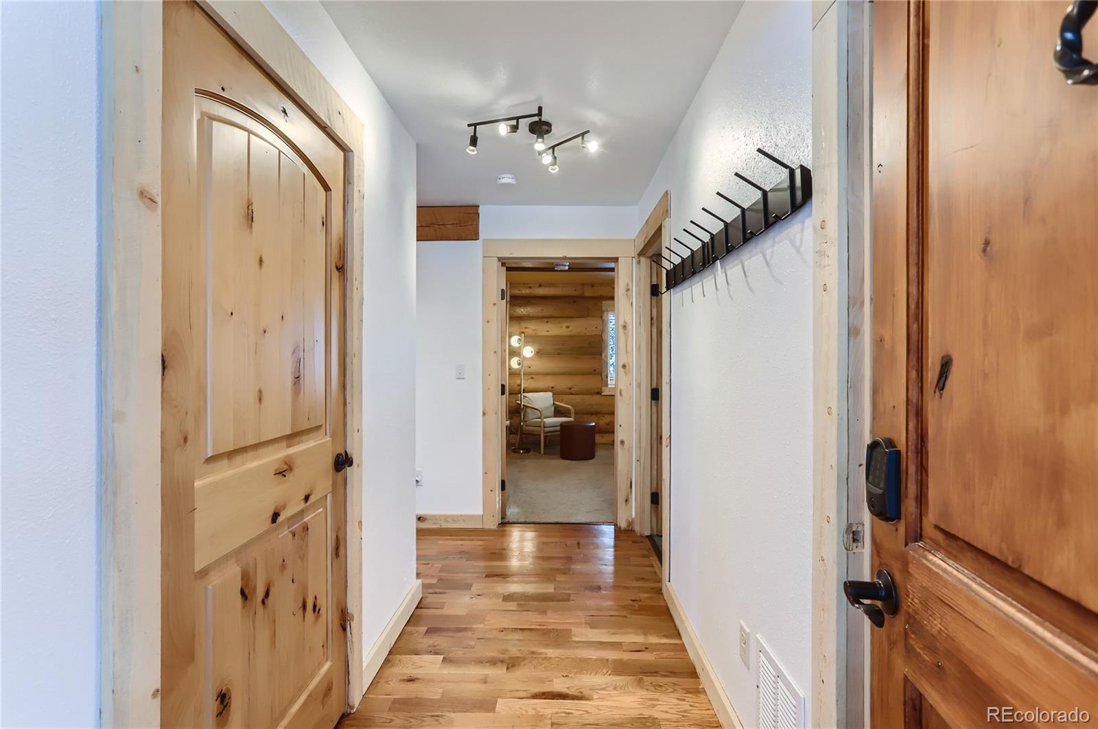 330 Kiowa Road Lyons, CO 80540 - Photo 17 of 37