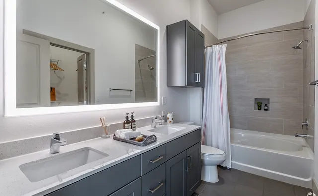 $2,268 | 160 Birdsall Street, Unit 1343, Houston, TX 77007