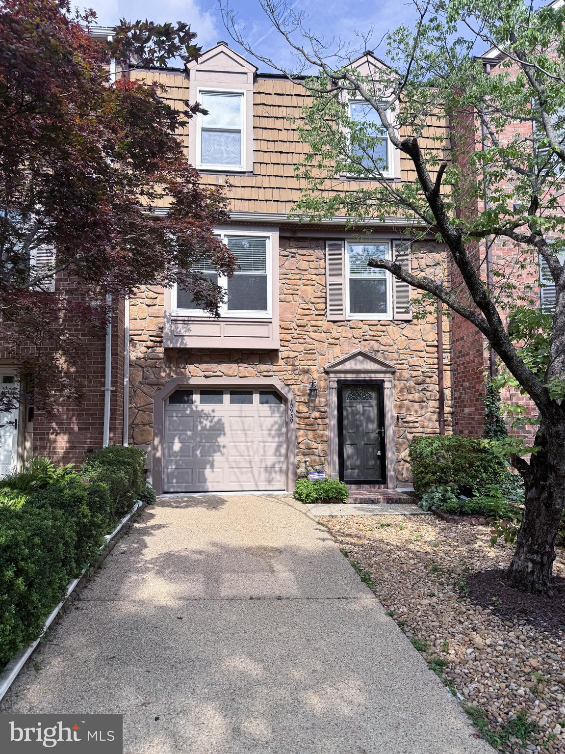 10939 Pebble Run Drive Silver Spring, MD 20902 - Photo 3 of 92