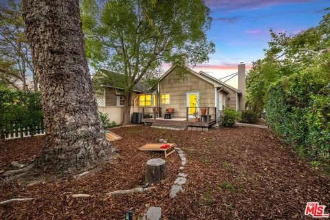 $1,629,000 | 4740 Denny Avenue, Toluca Lake, CA 91602