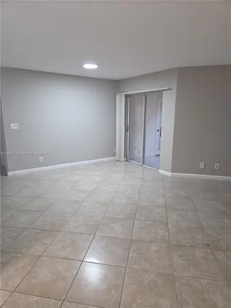 $1,600 | 9755 Westview Drive, Unit 1213, Coral Springs, FL 33076