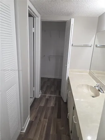 $1,600 | 9755 Westview Drive, Unit 1213, Coral Springs, FL 33076