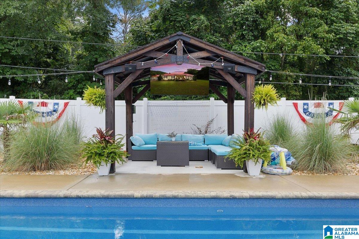 5523 Southfield Road South Pinson, AL 35126 - Photo 10 of 36