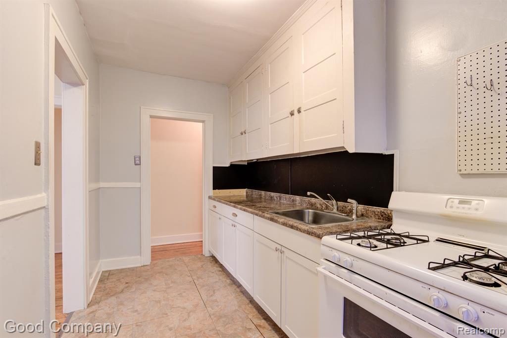 492 Withington Street, Unit 3 Ferndale, MI 48220 - Photo 10 of 30