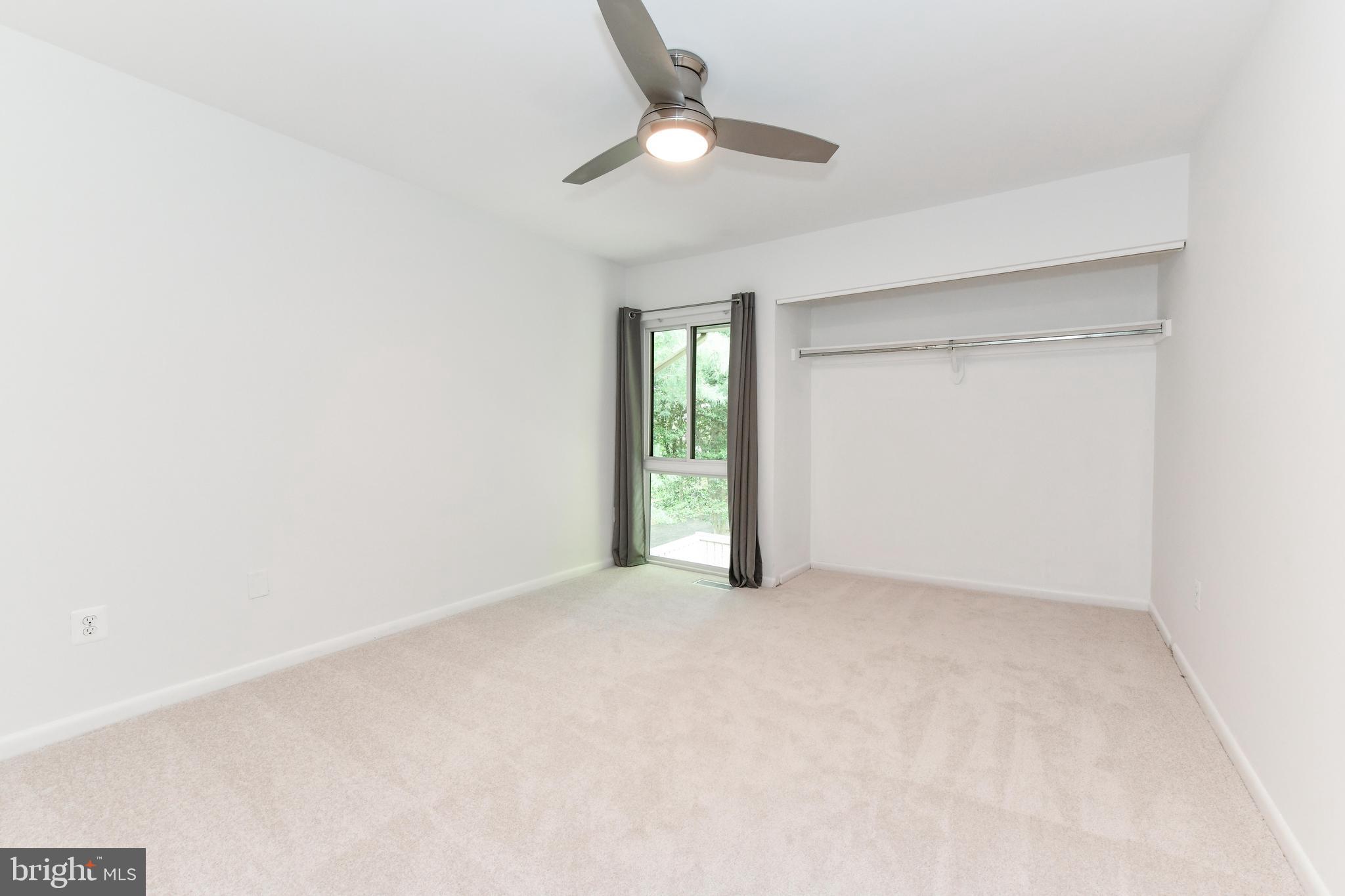 11701 Newbridge Court Reston, VA 20191 - Photo 30 of 64 Third large (12.5x15) bedroom on upper level