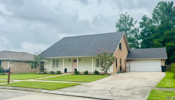 $348,000 | 107 Brinwood Drive, Houma, LA 70360
