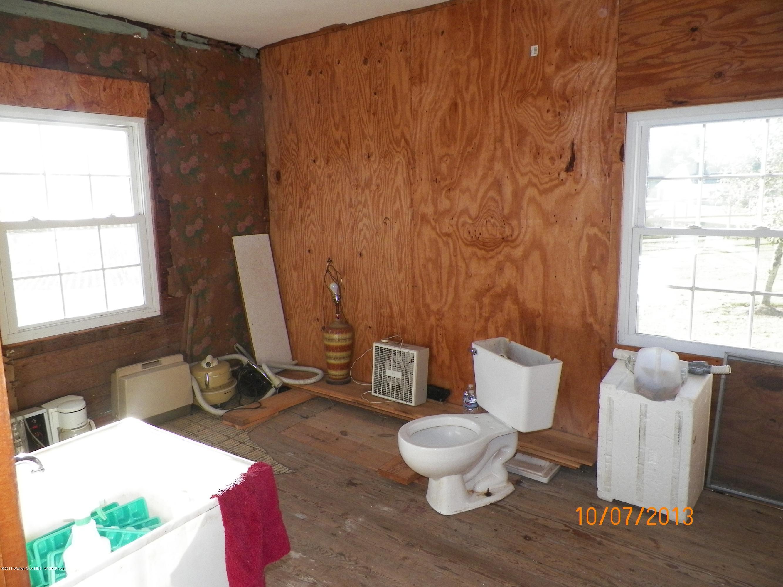 2574 Smith Lake Dam Road Jasper, AL 35504 - Photo 7 of 12 Gallery Image 7