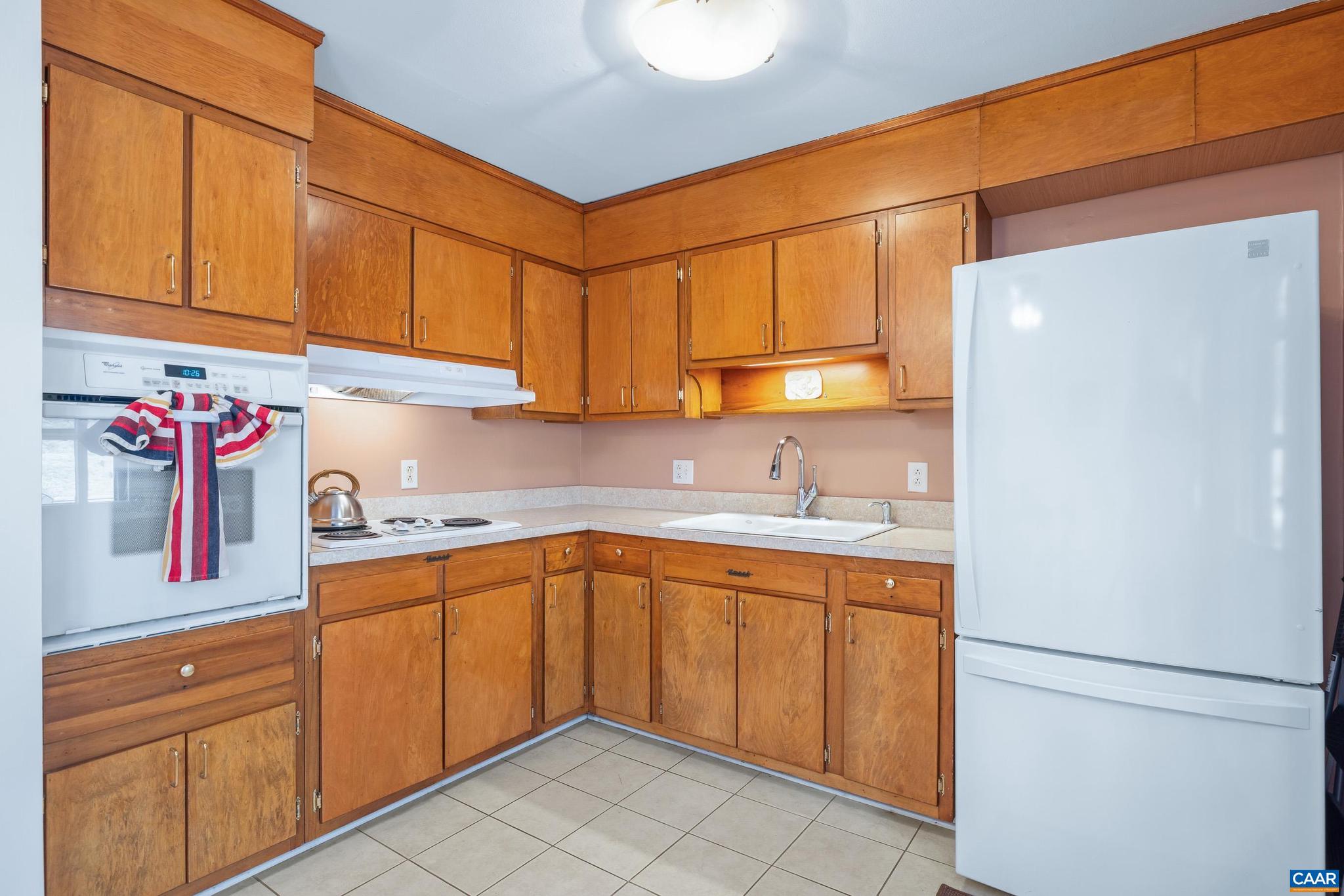 2417 Commonwealth Drive Charlottesville, VA 22901 - Photo 14 of 43