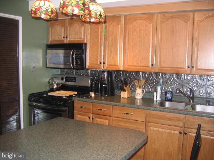 2033 Larkhall Road Dundalk, MD 21222 - Photo 8 of 30 Other Side of Kitchen