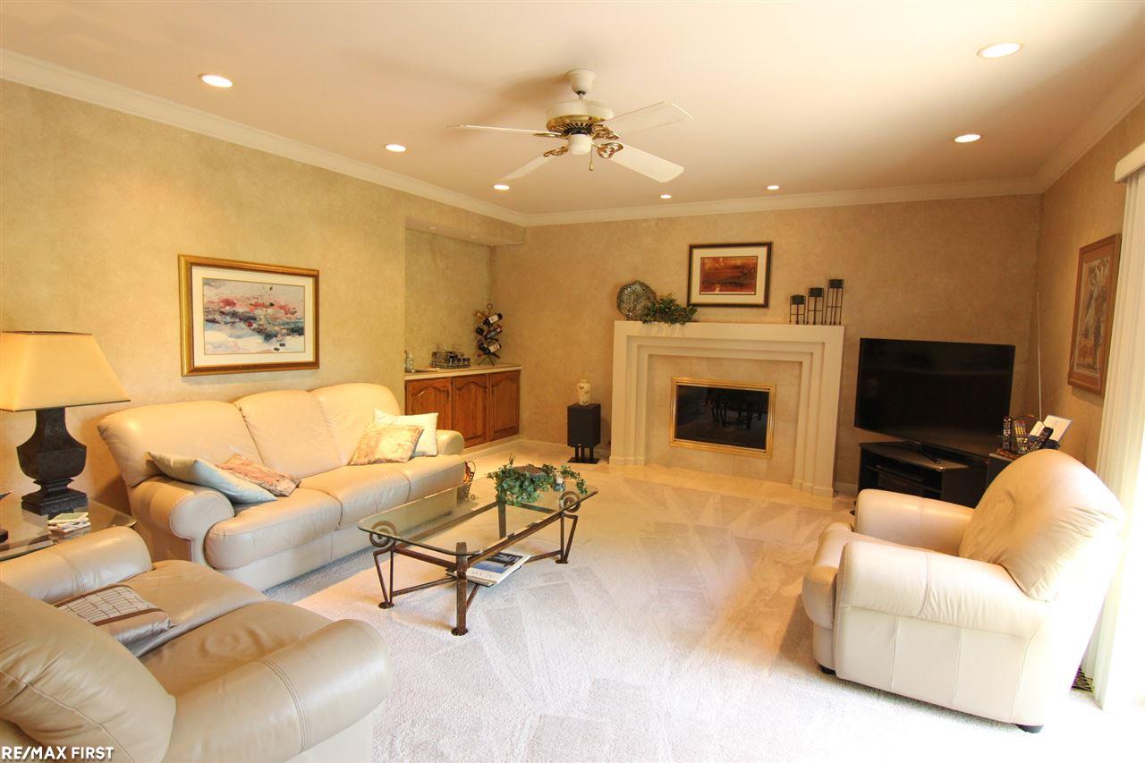 710 Lion Street Rochester Hills, MI 48307 - Photo 16 of 41