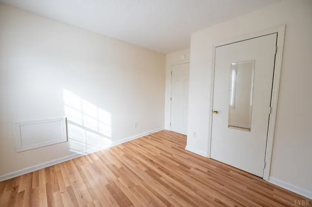 $159,900 | 1114 Golden Leaf Road, Nathalie, VA 24577