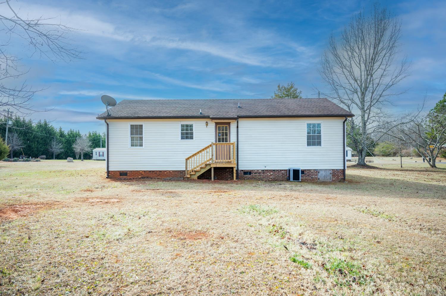 1114 Golden Leaf Road Nathalie, VA 24577 - Photo 26 of 32 a view of backyard of house
