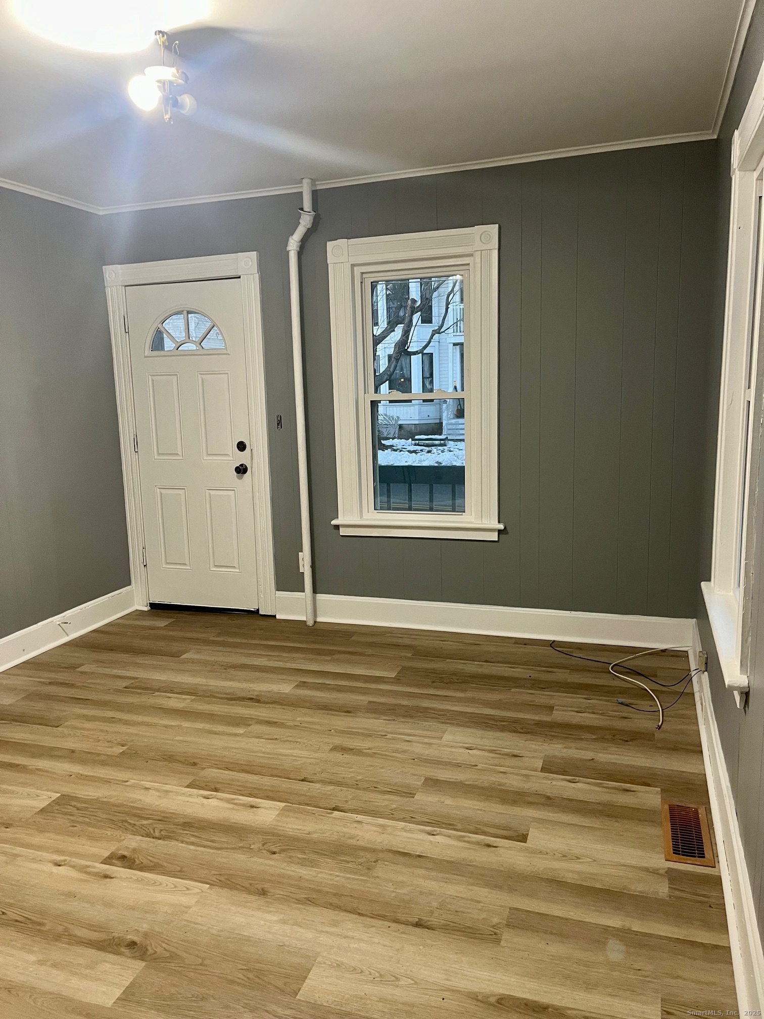 35 James Street Torrington, CT 06790 - Photo 3 of 11