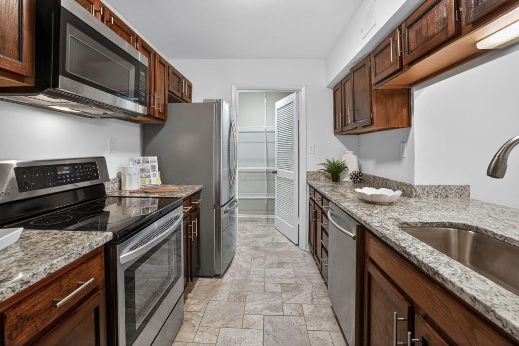 217 Tuxworth Circle Decatur, GA 30033 - Photo 12 of 43