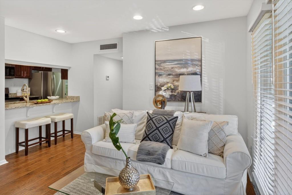 217 Tuxworth Circle Decatur, GA 30033 - Photo 5 of 43