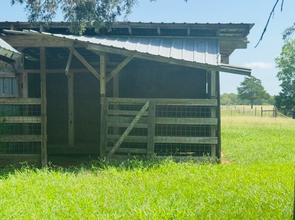 224 Crooked Hollow Road Elgin, TX 78621 - Photo 33 of 35 a view of outdoor space and deck
