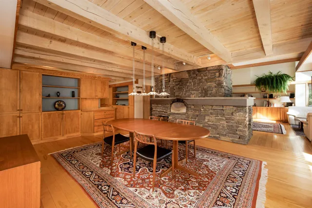 $1,395,000 | 16 Summit Drive, Grantham, NH 03753