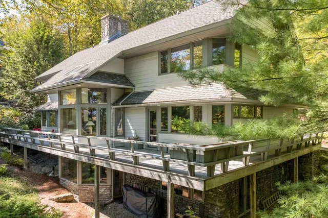 $1,395,000 | 16 Summit Drive, Grantham, NH 03753