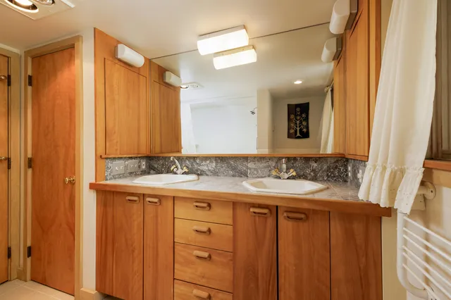 $1,395,000 | 16 Summit Drive, Grantham, NH 03753