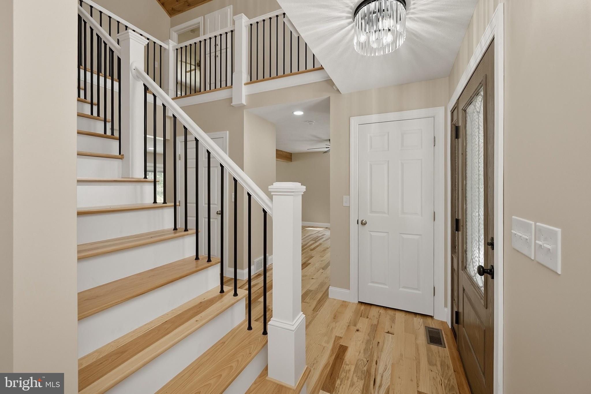 114 Dripping Spring Road Morgantown, WV 26508 - Photo 18 of 88 Front Entry Foyer