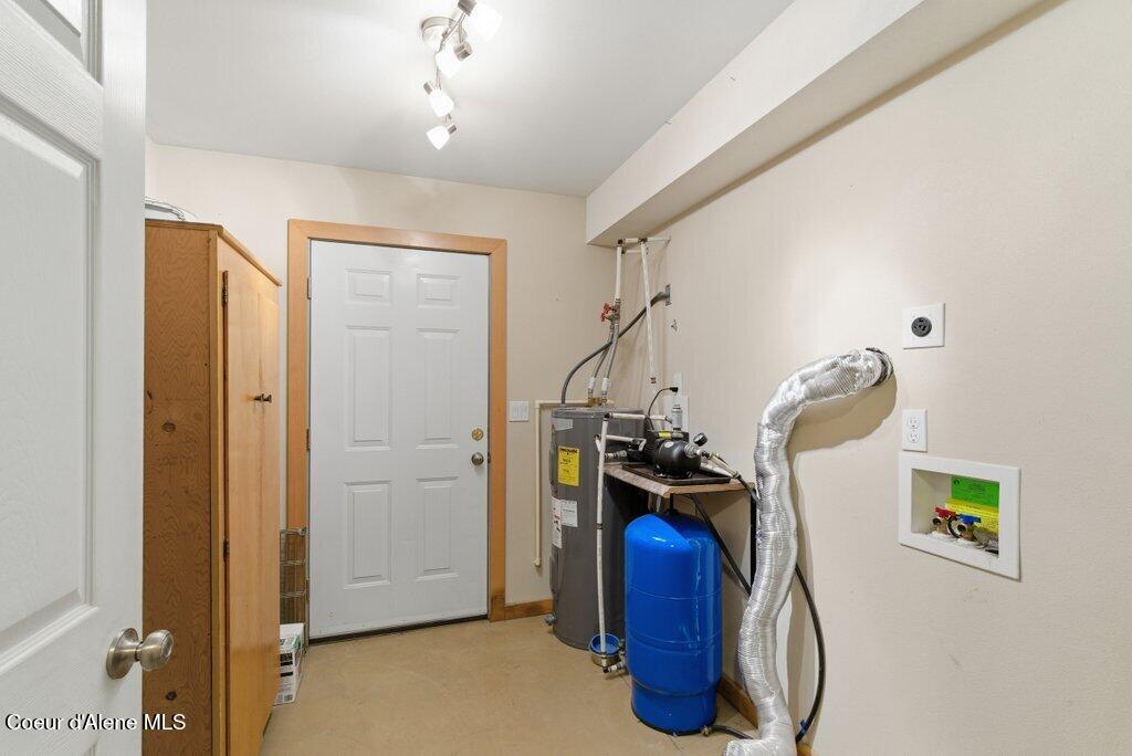 10948 East Gypo Road Athol, ID 83801 - Photo 16 of 41 Laundry Room