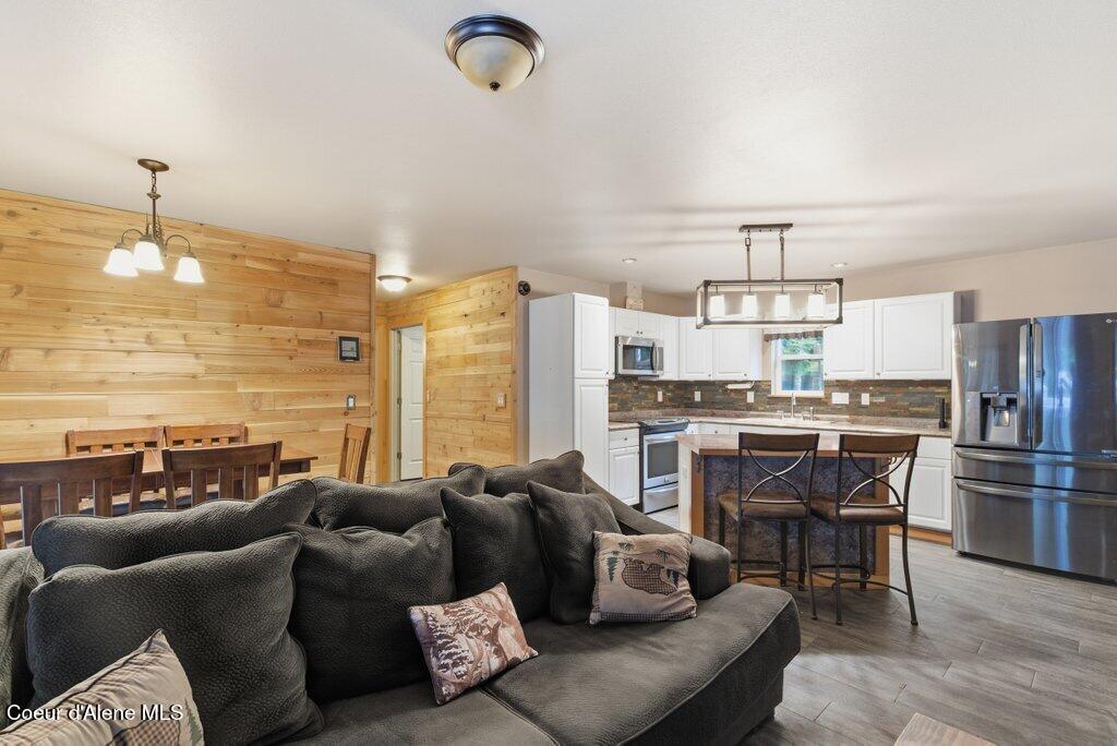 10948 East Gypo Road Athol, ID 83801 - Photo 7 of 41 Living to Kitchen