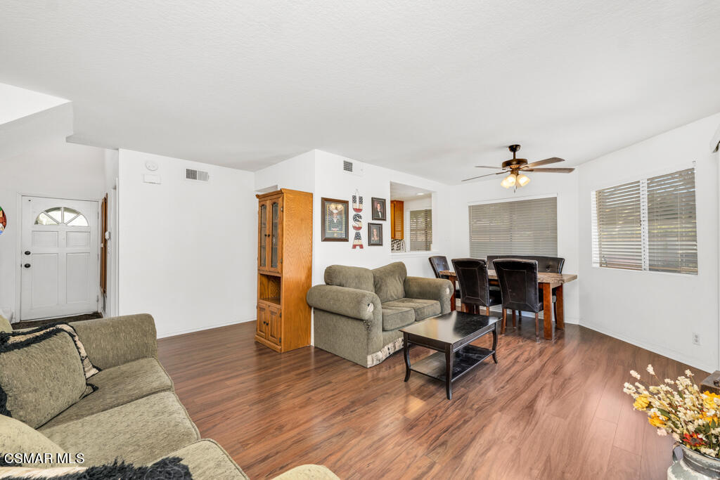1806 Rory Lane, Unit 9 Simi Valley, CA 93063 - Photo 11 of 27 1806 Rory Lane Unit 9 - Living Room 1