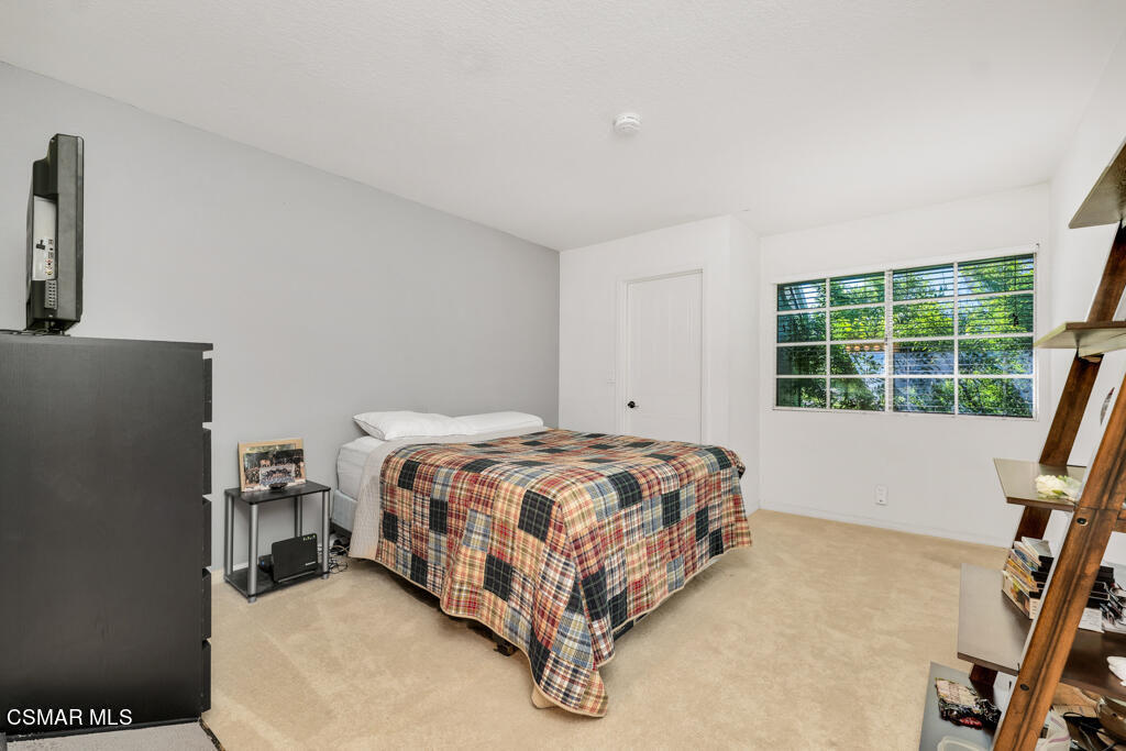 1806 Rory Lane, Unit 9 Simi Valley, CA 93063 - Photo 21 of 27 1806 Rory Lane Unit 9 - Guest Bedroom 2