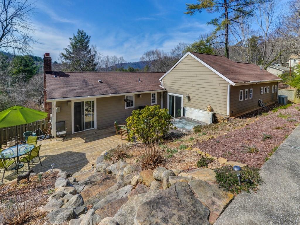9 Upland Road Asheville, NC 28804 - Photo 1 of 24 Gallery Image 1