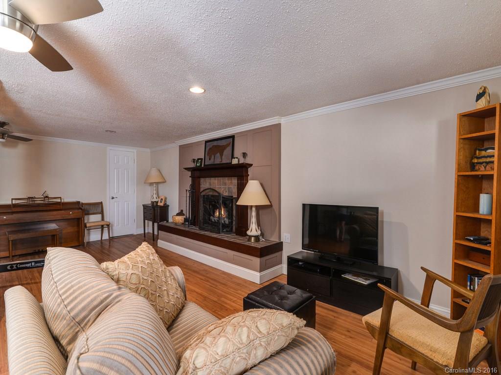 9 Upland Road Asheville, NC 28804 - Photo 16 of 24 Gallery Image 16