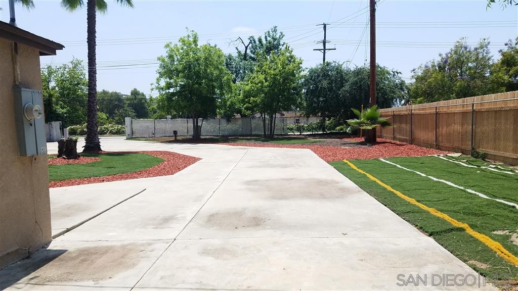 12744 Willow Road Lakeside, CA 92040 - Photo 13 of 25