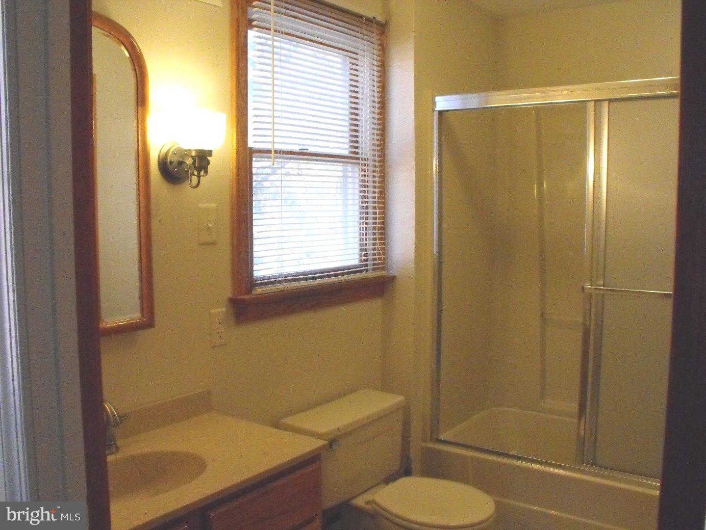 37 Preston Road Media, PA 19063 - Photo 18 of 19 Bathroom