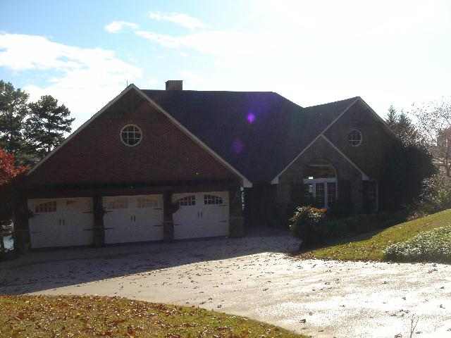 102 Wynmere Way Seneca, SC 29672 - Photo 4 of 25 Gallery Image 4