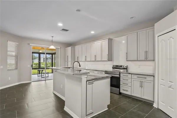 $460,000 | 11418 Callaway Pond Drive, Riverview, FL 33579