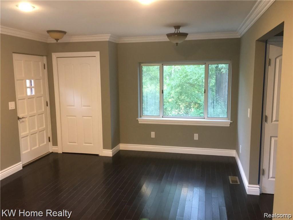 5490 Inkster Road West Bloomfield, MI 48323 - Photo 11 of 22