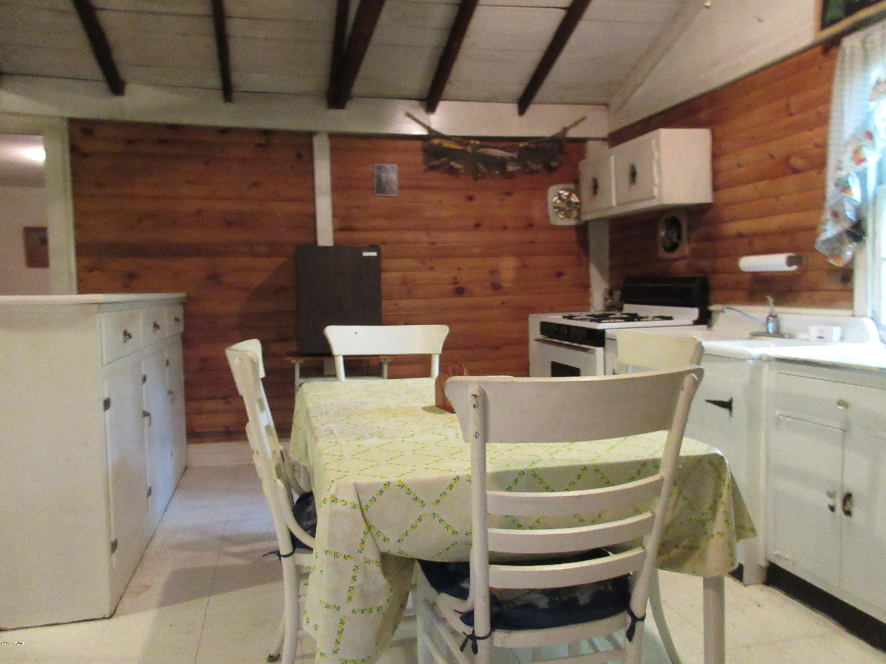 124 Old Rte 402 Dingmans Ferry, PA 18328 - Photo 25 of 33