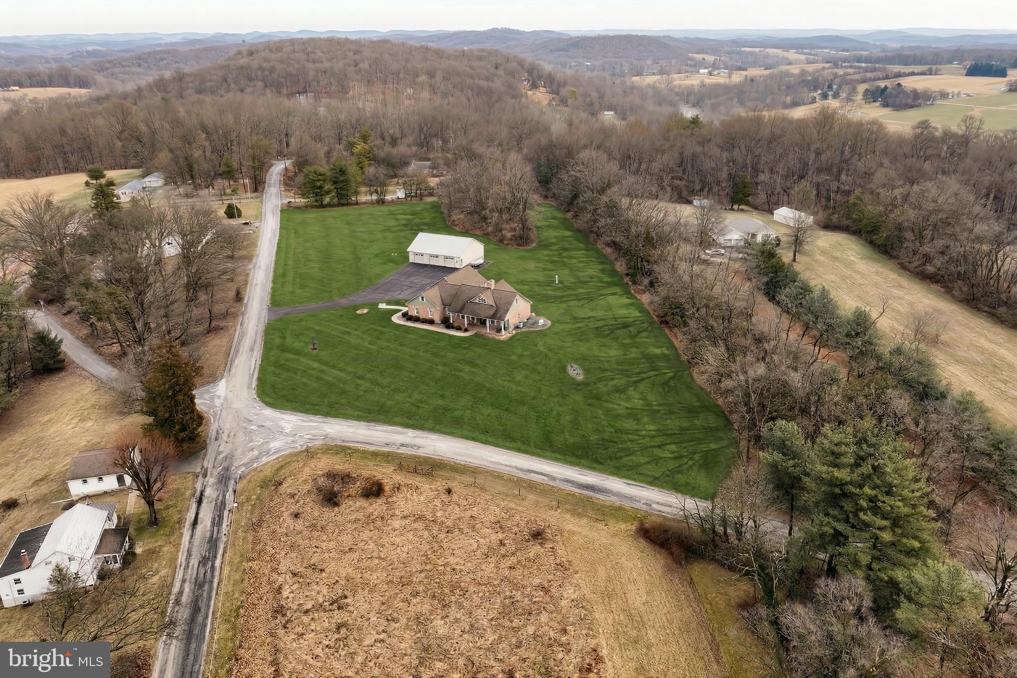 108 Pickett Road Dover, PA 17315 - Photo 6 of 64