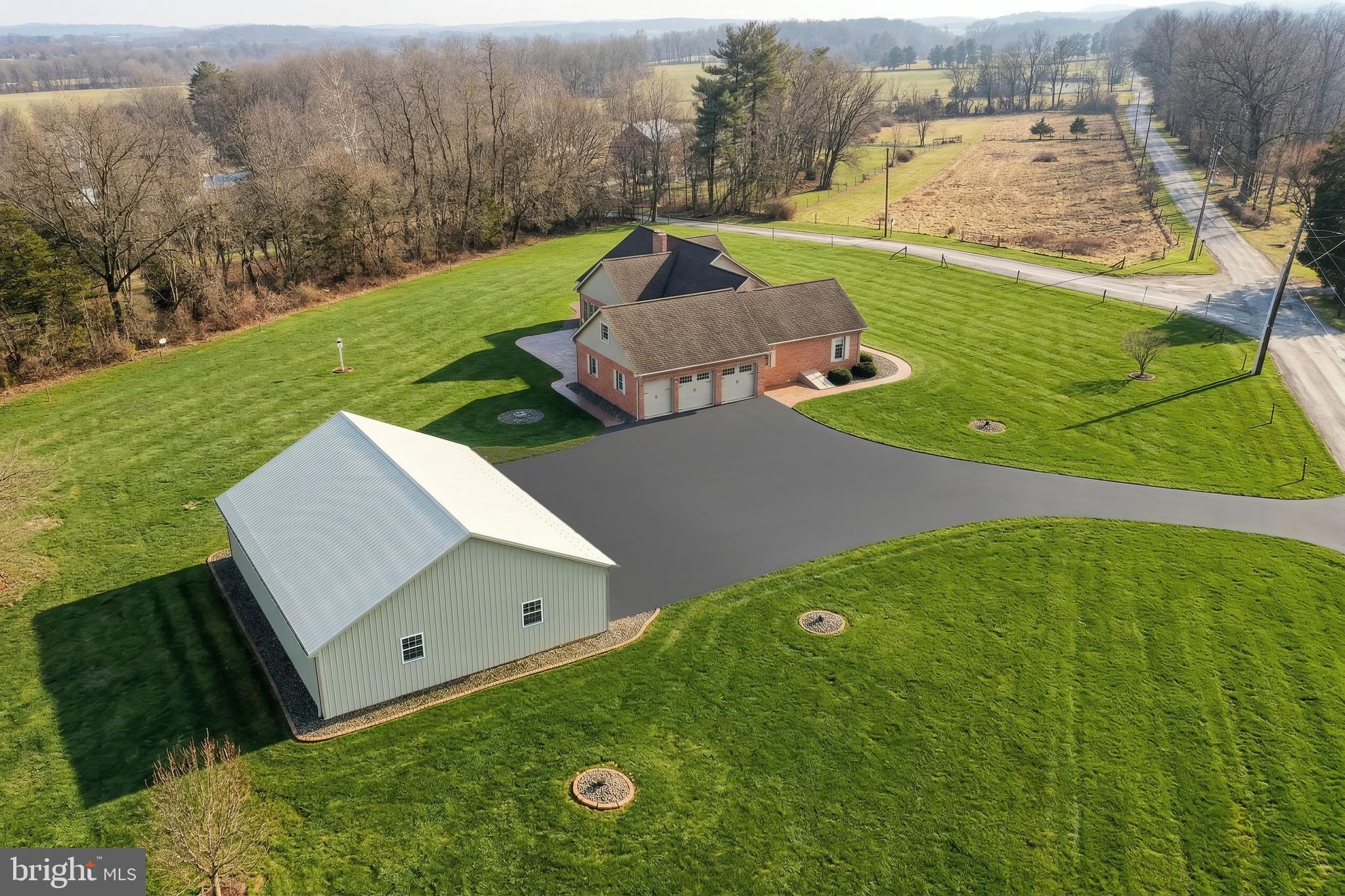 108 Pickett Road Dover, PA 17315 - Photo 8 of 64