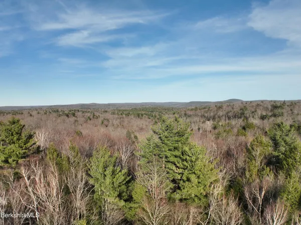 $19,900 | Lot 26 Stony Brook, Becket, MA 01223
