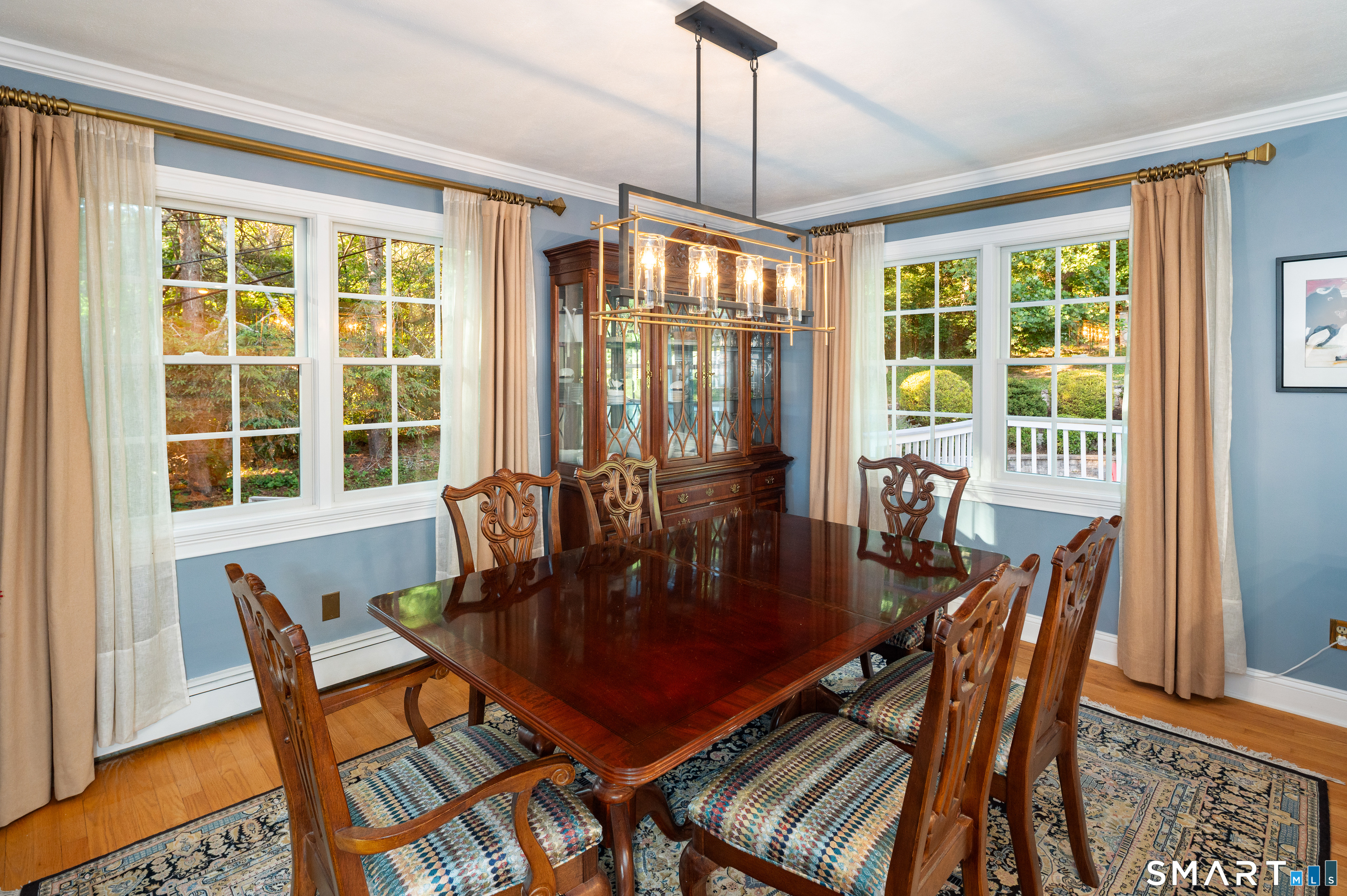 89 Eastover Road Stamford, CT 06905 - Photo 10 of 36