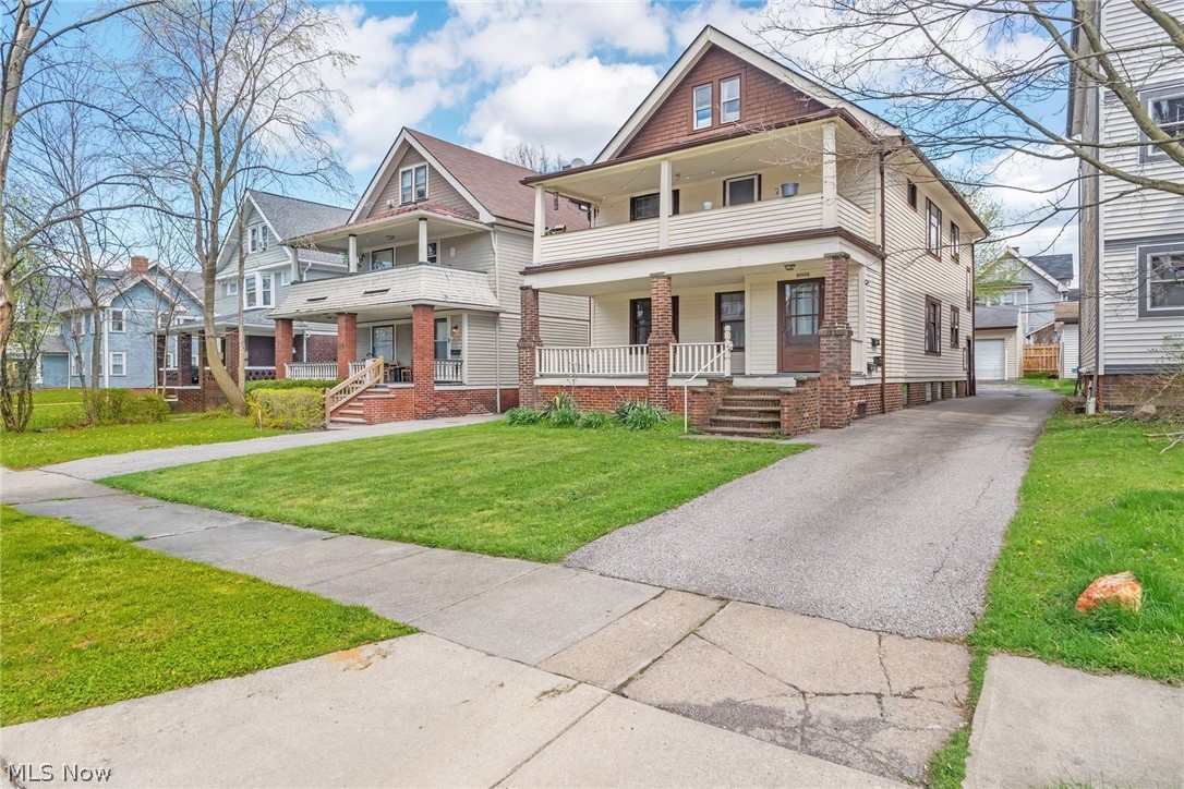 1695 Glenmont Road, Unit LOWR Cleveland, OH 44118 - Photo 2 of 29
