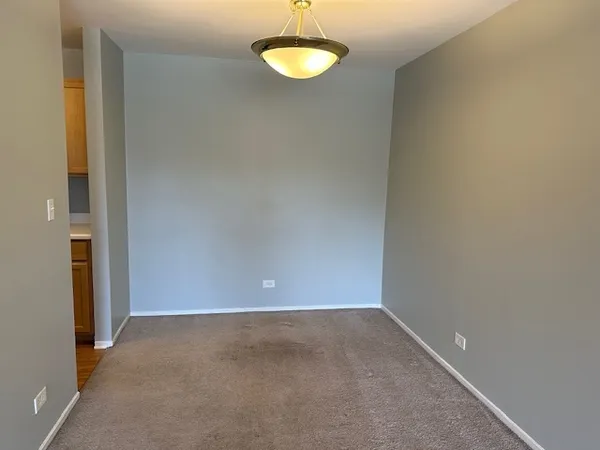 $1,600 | 1931 Prairie Square, Unit 226, Schaumburg, IL 60173