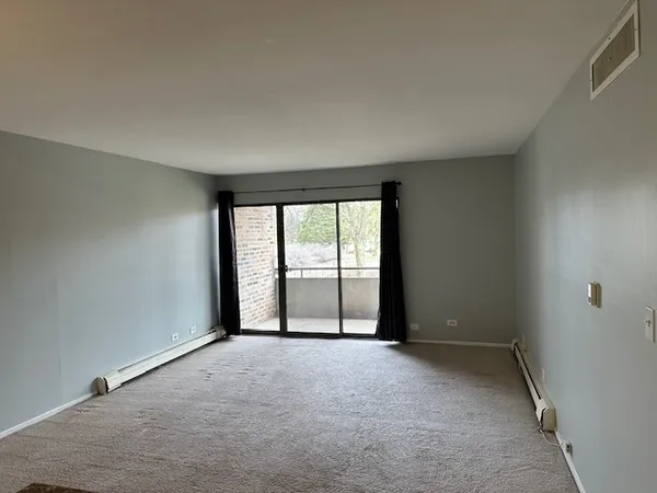 $1,600 | 1931 Prairie Square, Unit 226, Schaumburg, IL 60173