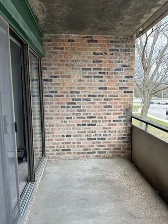 $1,600 | 1931 Prairie Square, Unit 226, Schaumburg, IL 60173