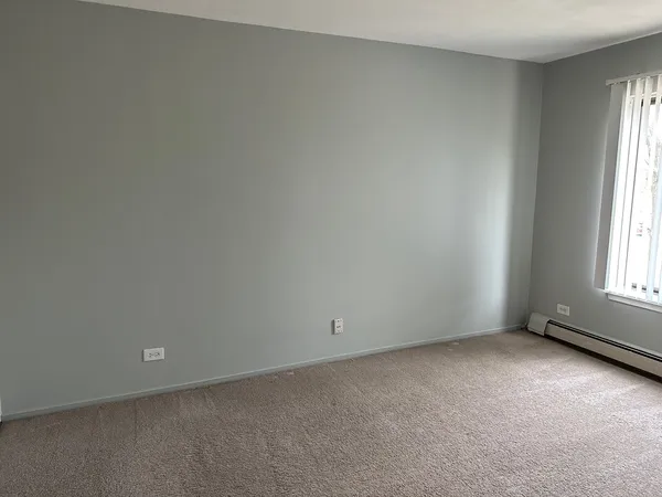 $1,600 | 1931 Prairie Square, Unit 226, Schaumburg, IL 60173