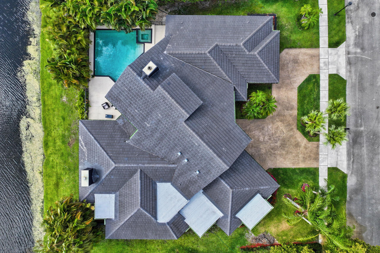 3740 Canterbury Way Boca Raton, FL 33434 - Photo 55 of 55 an aerial view of a house with a garden