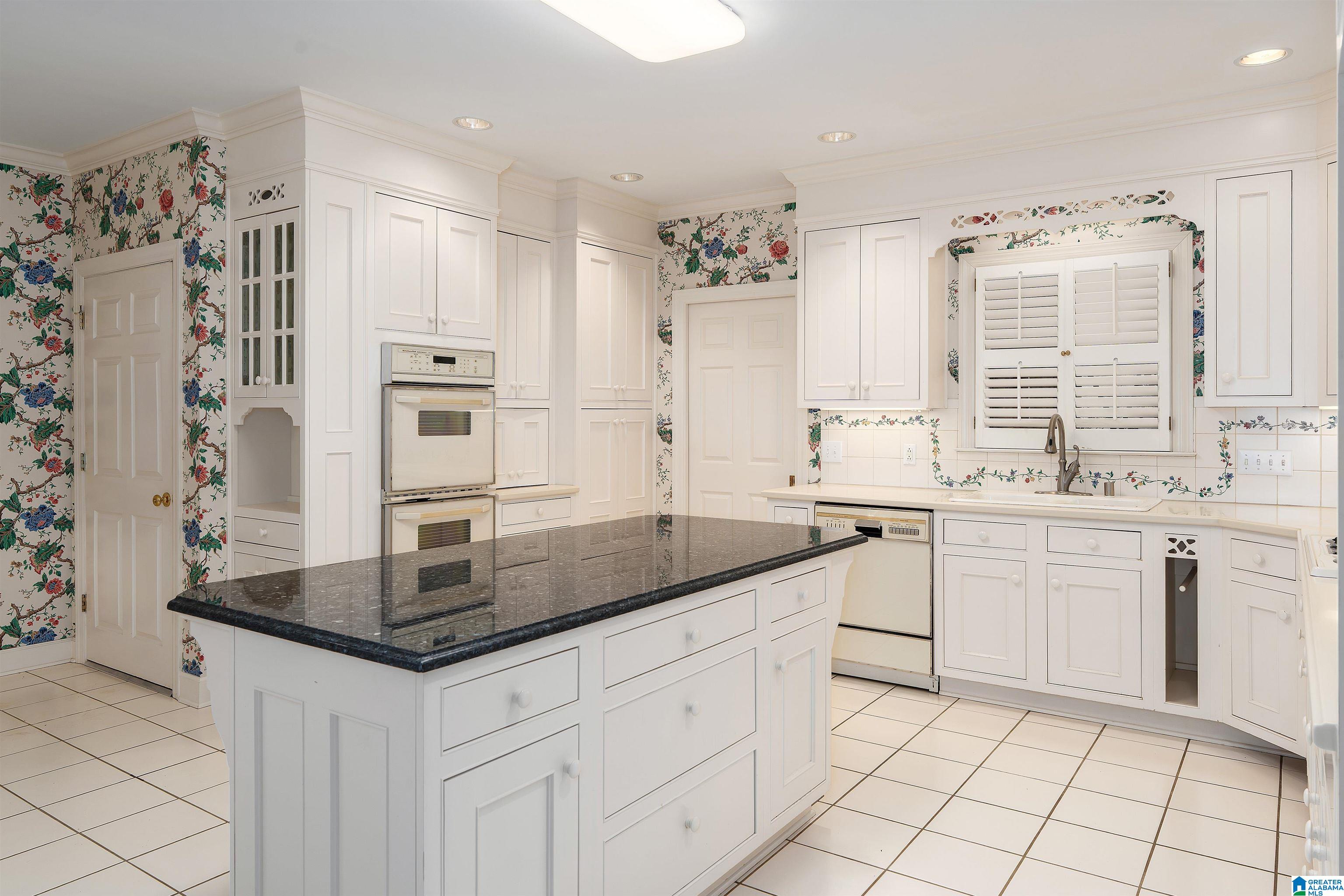4116 Kinross Circle Birmingham, AL 35242 - Photo 14 of 49